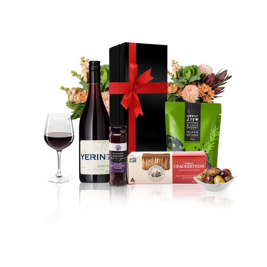 Pinot & Gourmet Treats Hamper