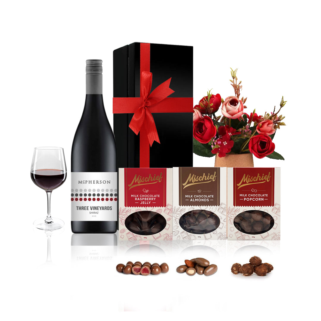 Red Wine & Chocolate Gift Hamper